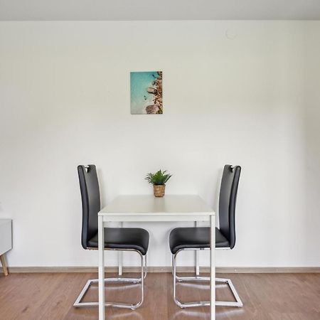 Pearlstay - Quiet Location Workplace Parking Washer Schaffhausen Luaran gambar
